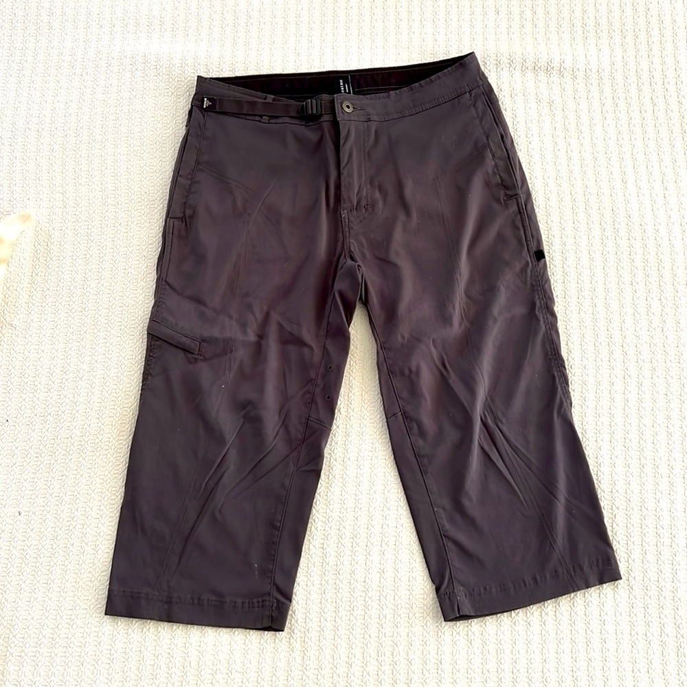 Prana Mens Nemesis Knickers Hiking 3/4 Shorts Olive Charcoal Grey RARE